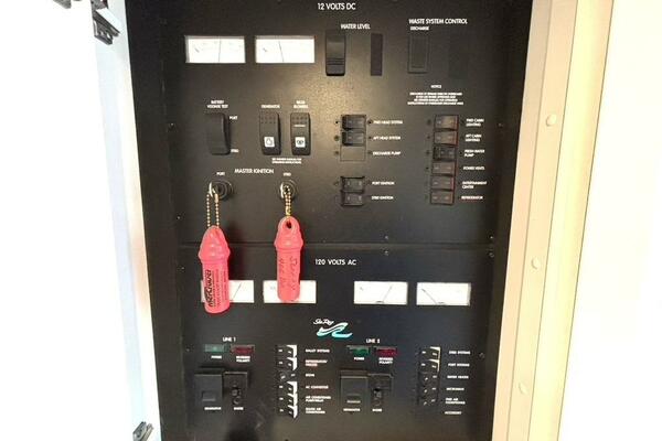 Celebration 40ft Sea Ray Yacht For Sale