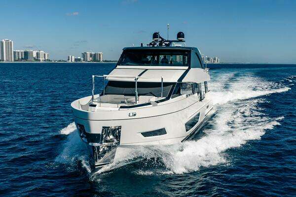 Photo of the 2021 Ocean Alexander 27 Explorer "Aquasition"