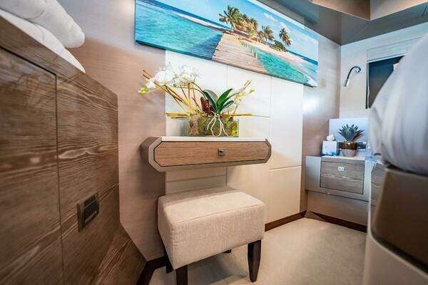 2021 Ocean Alexander 88