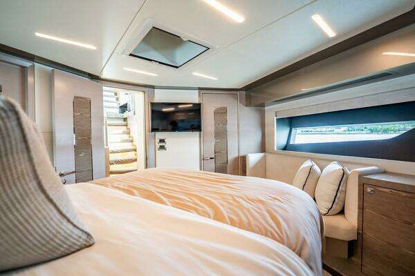 2021 Ocean Alexander 88