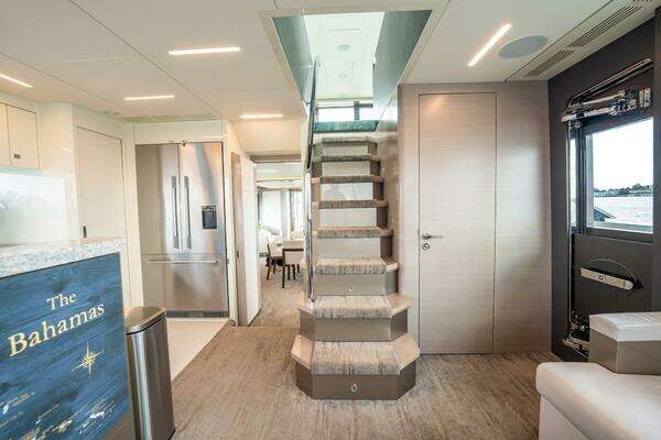 2021 Ocean Alexander 88