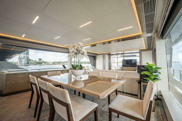 2021 Ocean Alexander 88