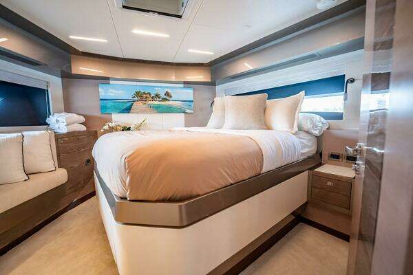 2021 Ocean Alexander 88