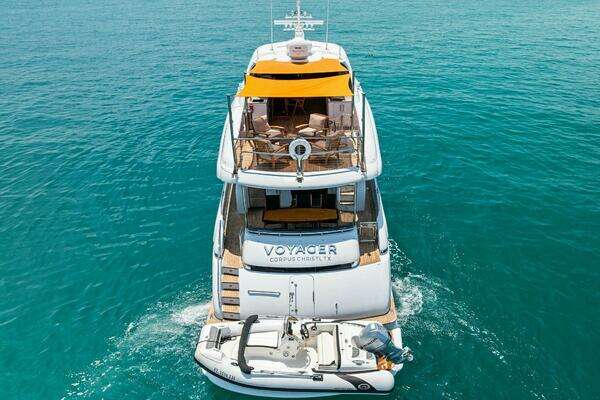 2006 Lazzara Yachts 84