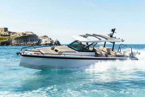37' Axopar