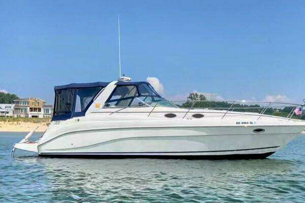 34-ft-Rinker-2004-342 Fiesta Vee-Grand Haven Michigan United States yacht for sale