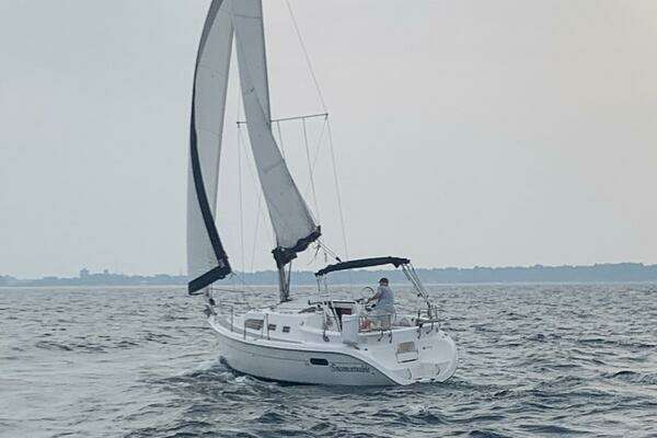 30-ft-Hunter-2003-306-INCONCEIVABLE-St Joseph Michigan United States yacht for sale