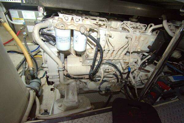 Carver 444 Cockpit Motor Yacht Yacht For Sale