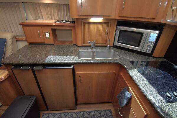 Carver 444 Cockpit Motor Yacht Yacht For Sale