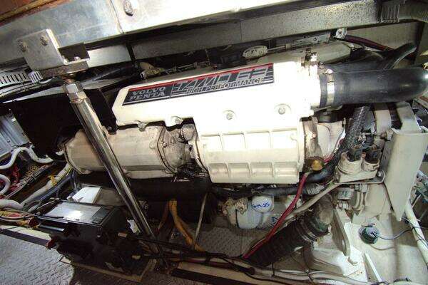 Carver 444 Cockpit Motor Yacht Yacht For Sale