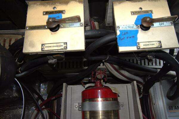 Carver 444 Cockpit Motor Yacht Yacht For Sale