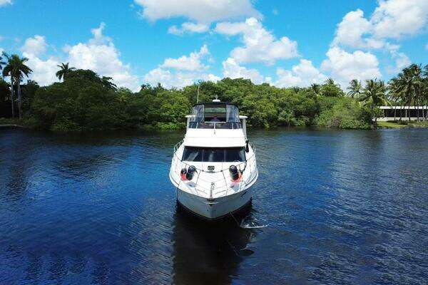 Carver 444 Cockpit Motor Yacht Yacht For Sale