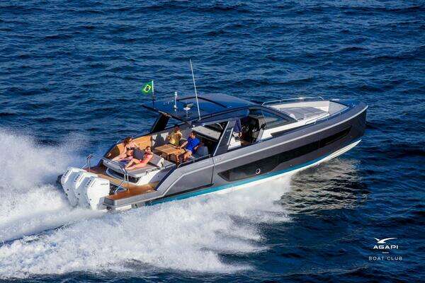44-ft-Schaefer-2026-V44-AGAPI Toronto Ontario Canada  yacht for sale