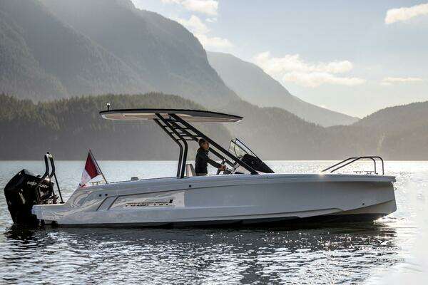 23-ft-Axopar-2026-22 T-Top-AGAPI-Toronto Canada yacht for sale