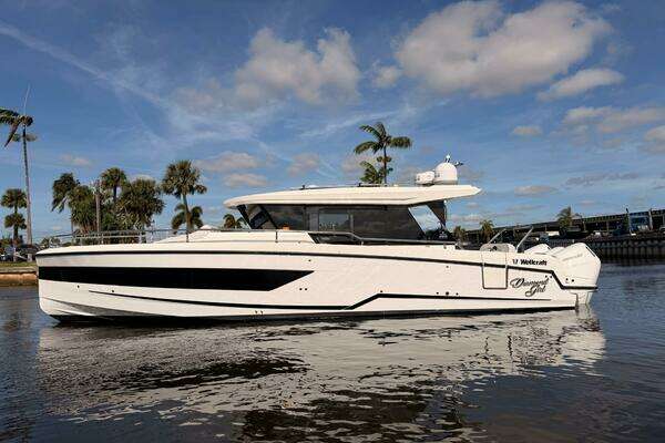 35ft Wellcraft Yacht For Sale