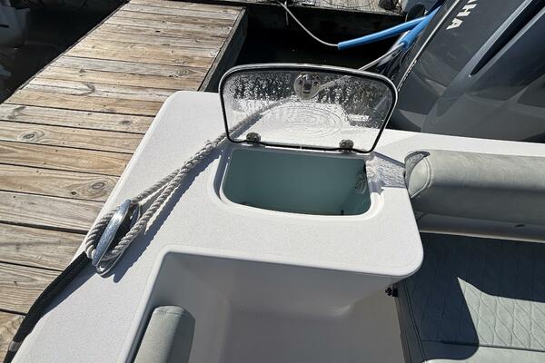 24ft Sportsman Yacht For Sale