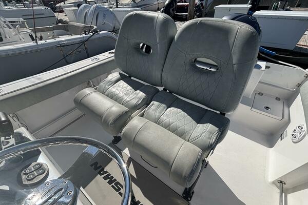 24ft Sportsman Yacht For Sale