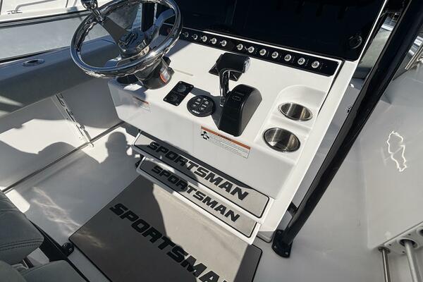 24ft Sportsman Yacht For Sale