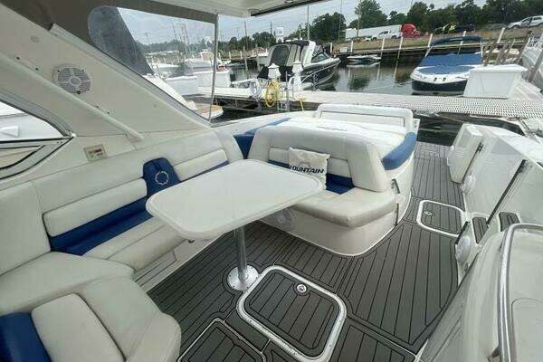 Photo of the 2006 Fountain 48 Express Cruiser