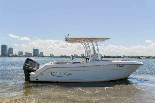21-ft-Robalo-2020-Hollywood Florida United States yacht for sale