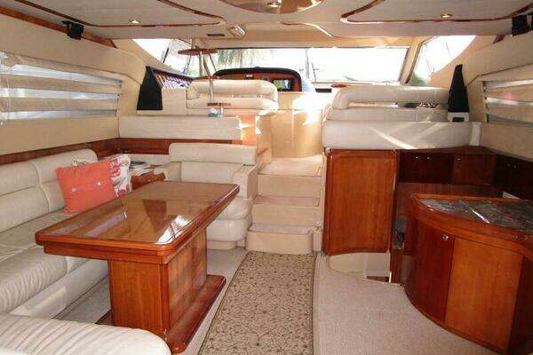 2003 Ferretti Yachts 59