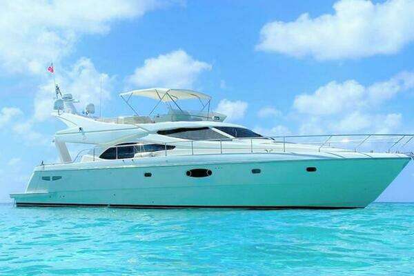 2003 Ferretti Yachts 59