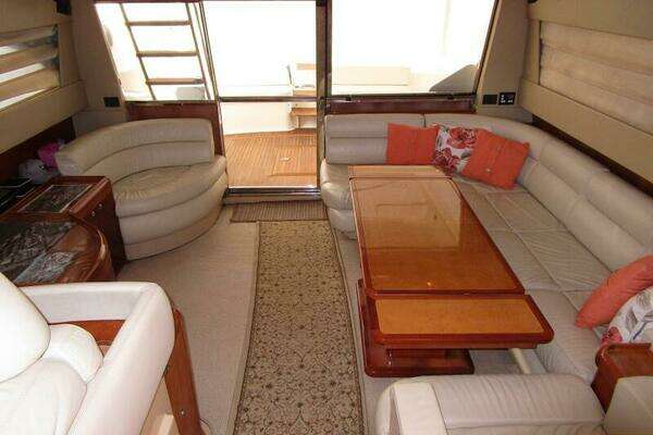 2003 Ferretti Yachts 59