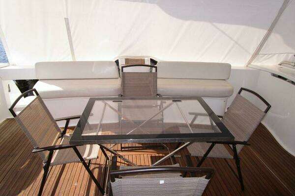 2003 Ferretti Yachts 59