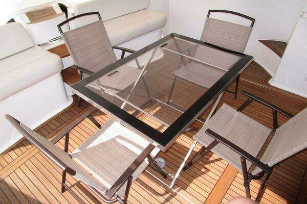 2003 Ferretti Yachts 59