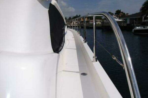 2003 Ferretti Yachts 59