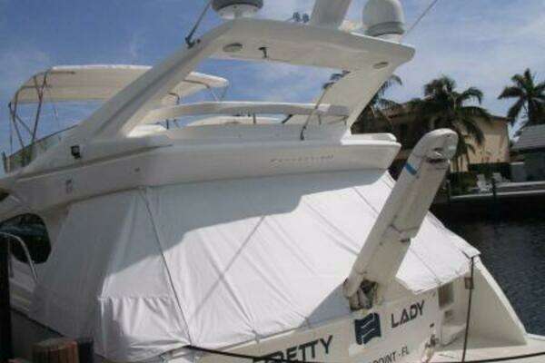 2003 Ferretti Yachts 59