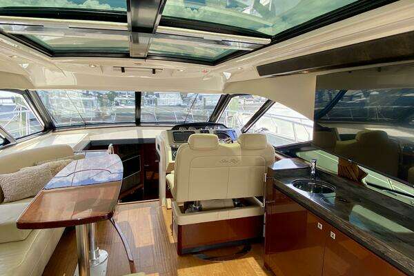 2015 Sea Ray 51