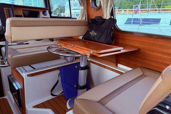 Ranger Tugs R-27 Yacht For Sale