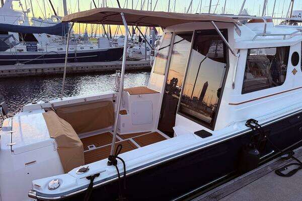 Ranger Tugs R-27 Yacht For Sale