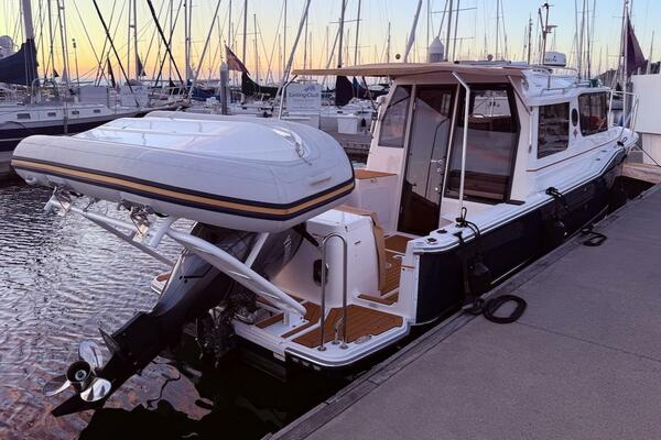 C SHELL 27ft Ranger Tugs Yacht For Sale