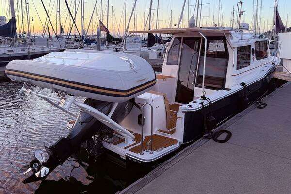 Ranger Tugs R-27 Yacht For Sale