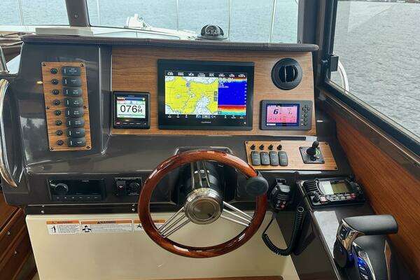 Ranger Tugs R-27 Yacht For Sale