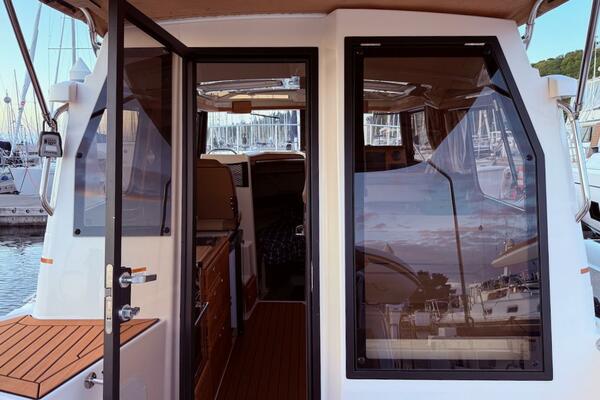 C SHELL 27ft Ranger Tugs Yacht For Sale