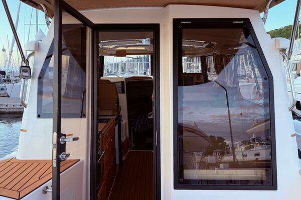 Ranger Tugs R-27 Yacht For Sale