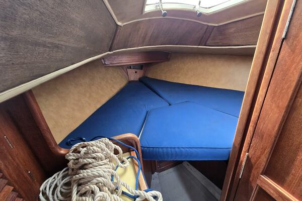 Oma Lisa 28ft Islander Yacht For Sale