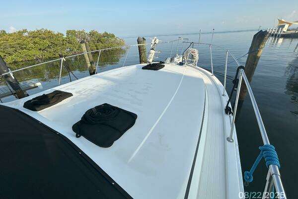 Photo of the 1984 Viking 44 "No Regrets"