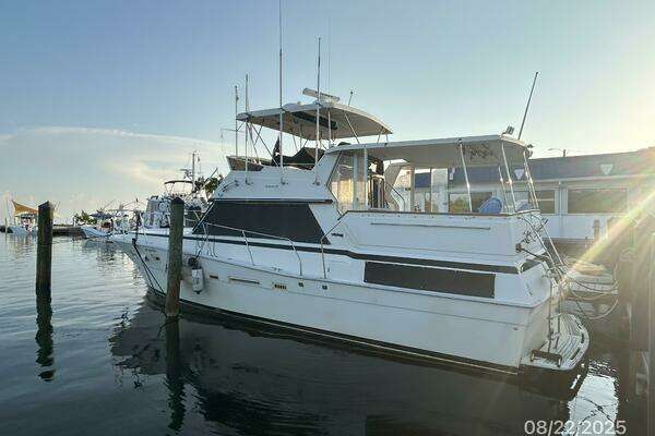 Photo of the 1984 Viking 44 "No Regrets"