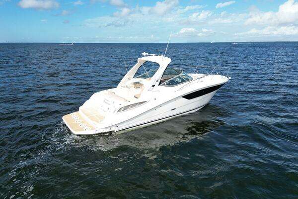 2016 Sea Ray 33