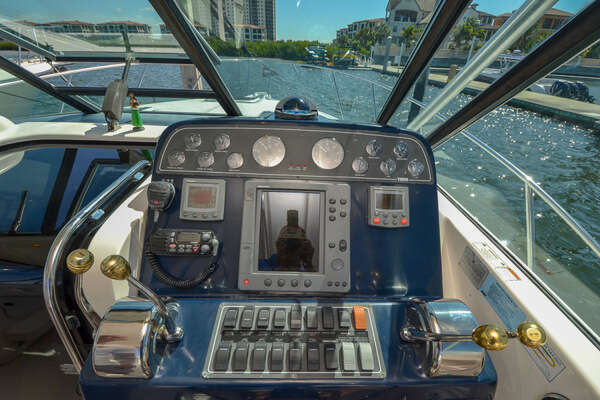 Photo of the 2003 Tiara Yachts 3100 Open LE "Pura Vida"