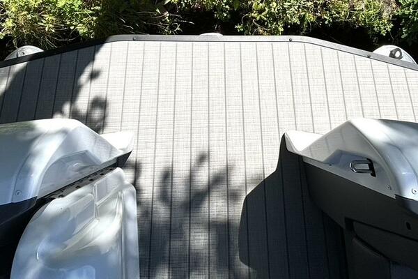 24ft Manitou Yacht For Sale