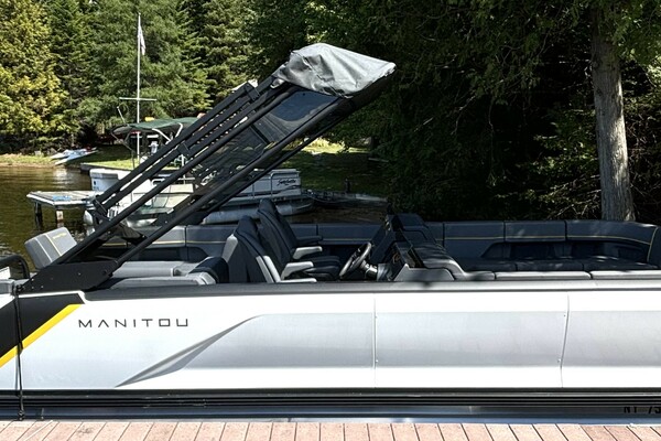 24ft Manitou Yacht For Sale
