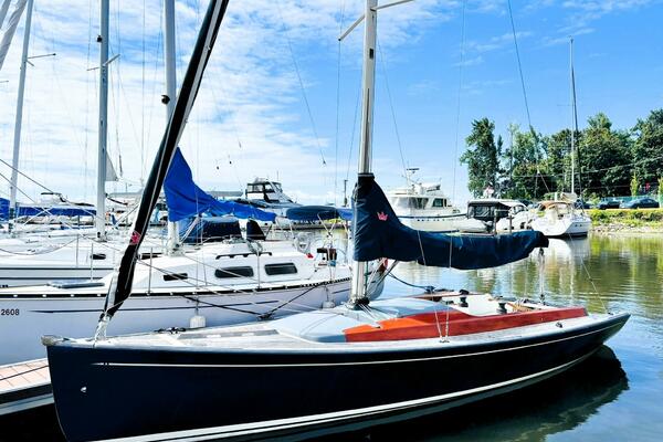 TOF 26ft Tofinou Yacht For Sale