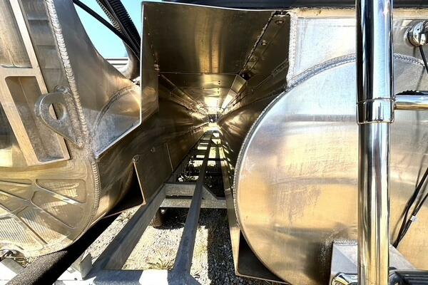 27ft Manitou Yacht For Sale