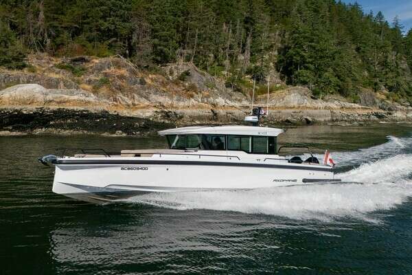 37-ft-Axopar-2023-37 WetBar-Scout Vancouver British Columbia Canada  yacht for sale