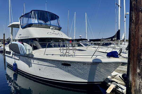 33-ft-Carver-1992-33 Aft Cabin-Victoria British Columbia Canada yacht for sale